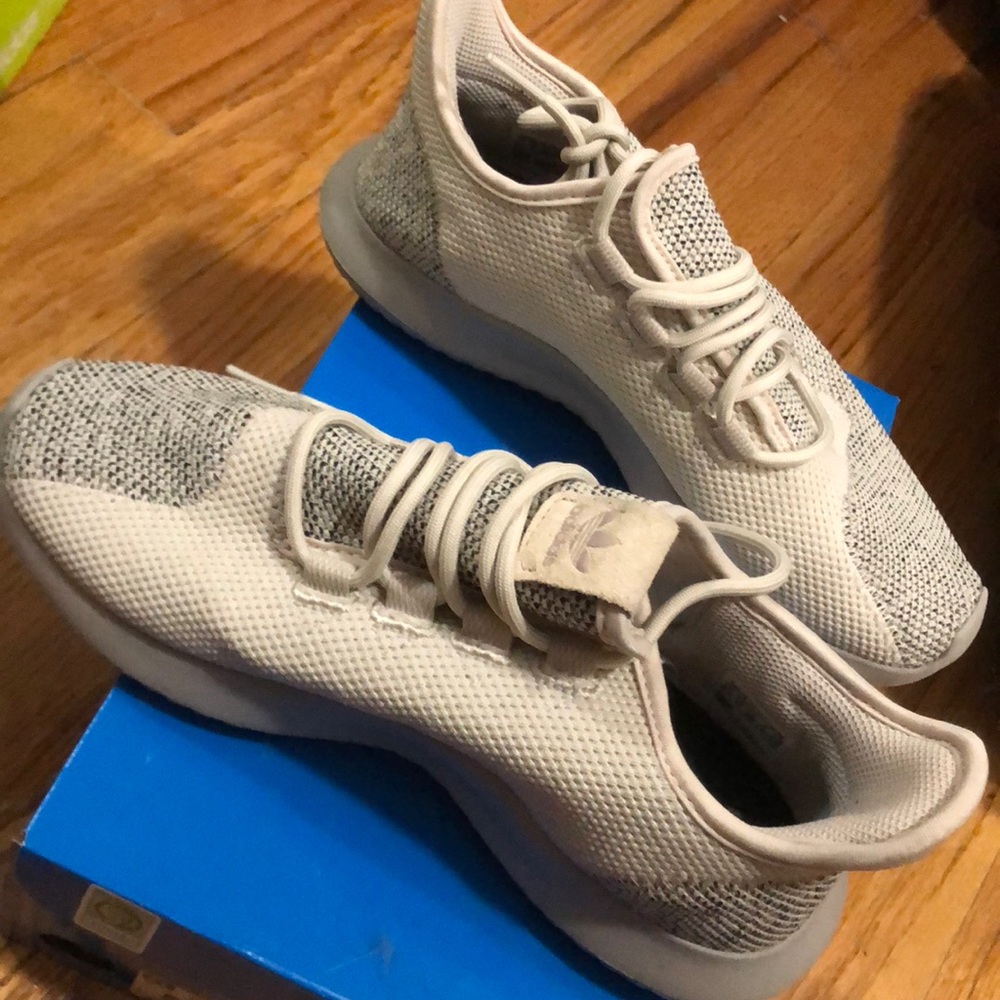Tubular shadow adidas sneakers